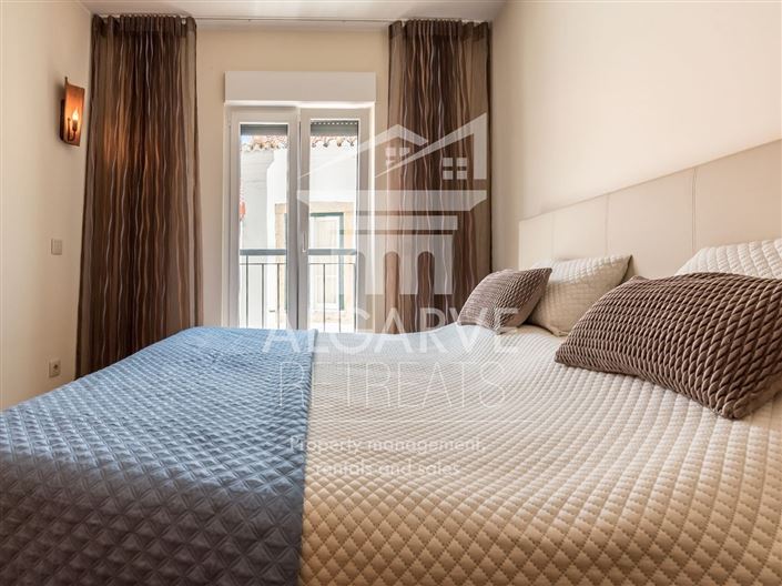 Image No.20-2 Bed Apartment for sale