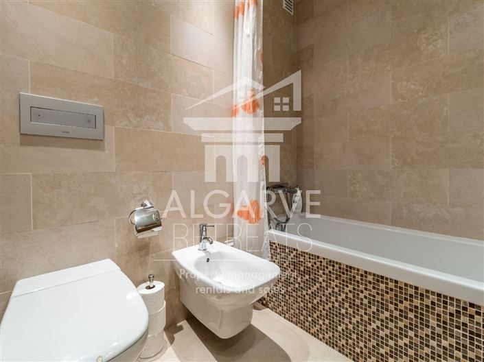 Image No.21-2 Bed Apartment for sale