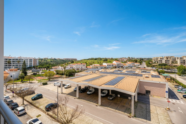 Image No.20-2 Bed Apartment for sale