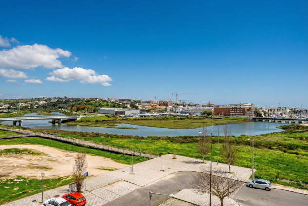 Image No.22-2 Bed Apartment for sale