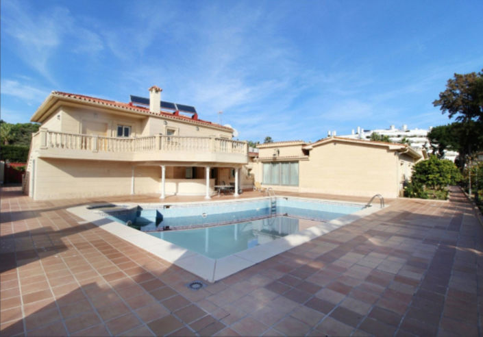 Image No.19-8 Bed House for sale