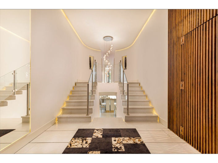 Image No.10-3 Bed Apartment for sale