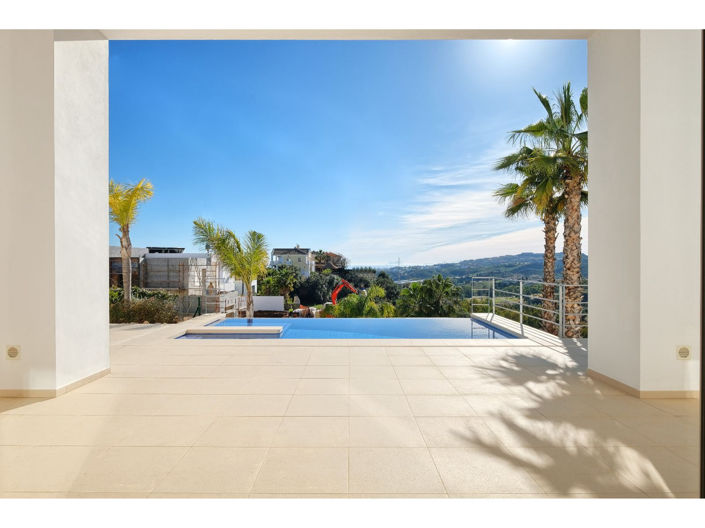 Image No.27-4 Bed House for sale