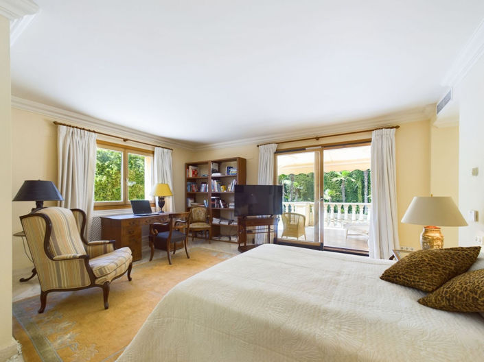 Image No.29-4 Bed House for sale