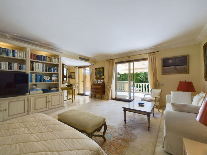 Image No.33-4 Bed House for sale
