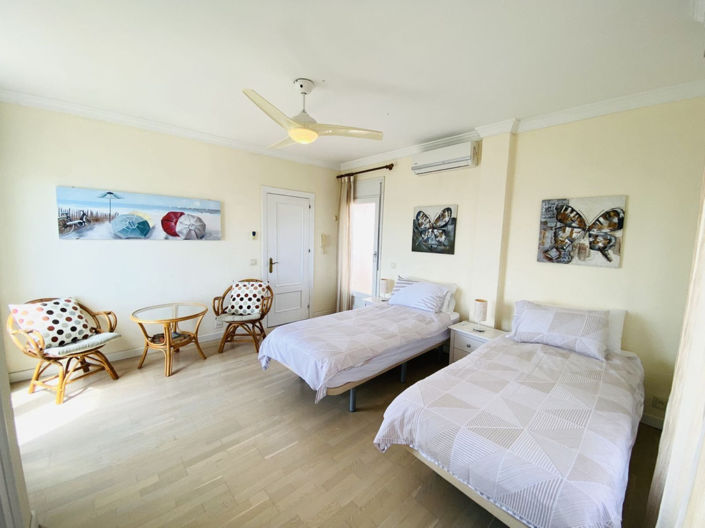 Image No.17-5 Bed House for sale