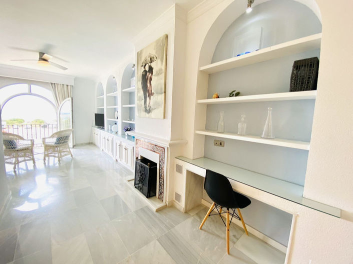 Image No.6-5 Bed House for sale