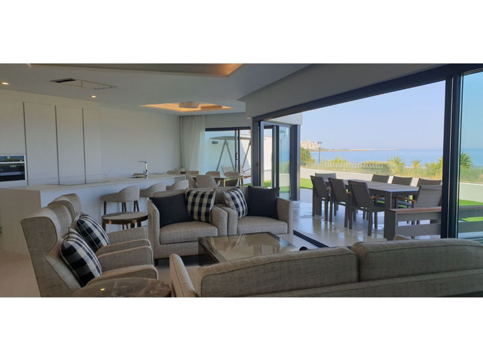 Image No.8-3 Bed House for sale