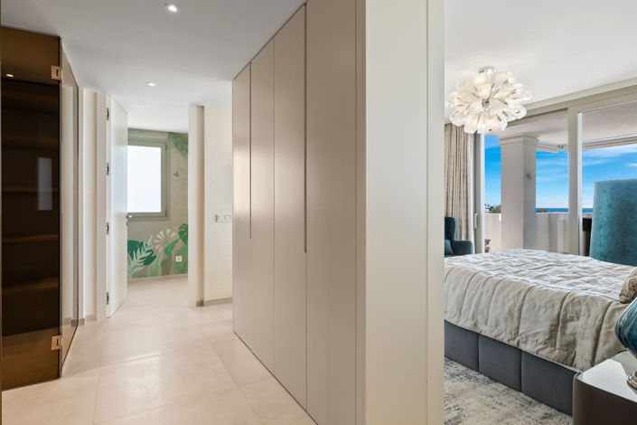 Image No.17-7 Bed Apartment for sale