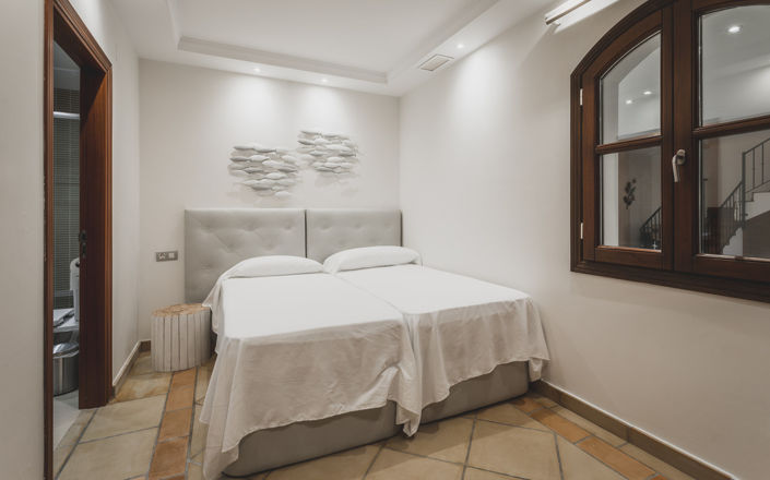 Image No.29-7 Bed House for sale
