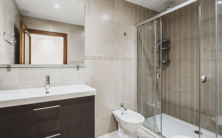 Image No.32-7 Bed House for sale