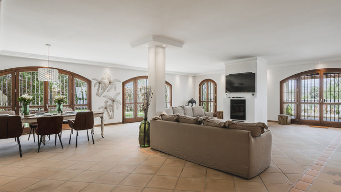 Image No.5-7 Bed House for sale