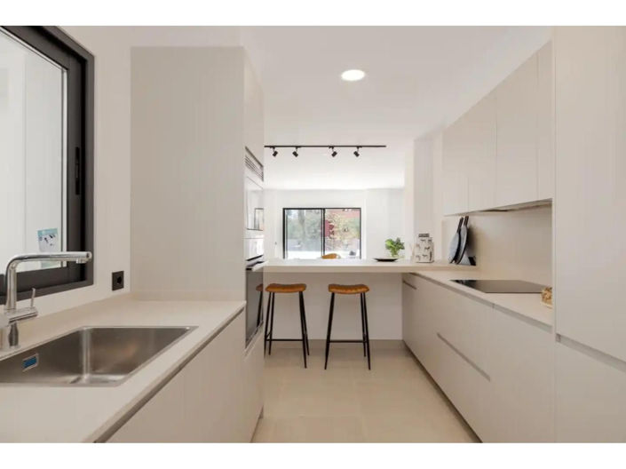 Image No.11-2 Bed Apartment for sale