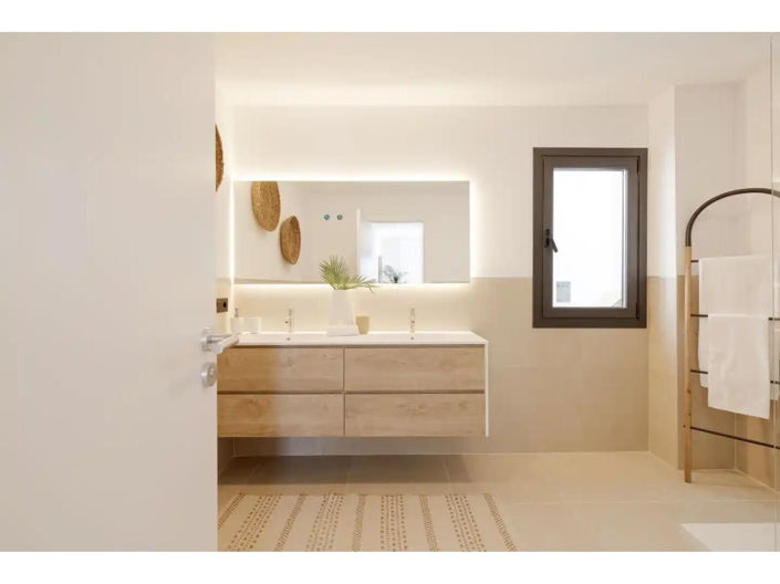 Image No.18-2 Bed Apartment for sale
