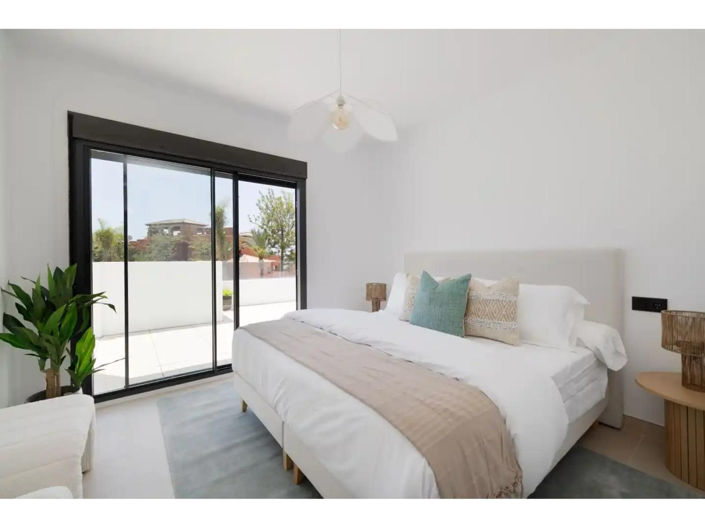 Image No.21-2 Bed Apartment for sale