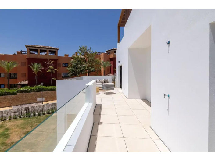 Image No.26-2 Bed Apartment for sale