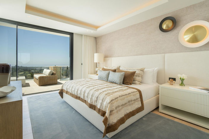 Image No.13-8 Bed House for sale