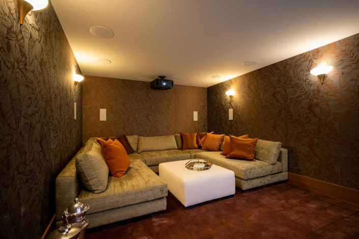 Image No.25-8 Bed House for sale