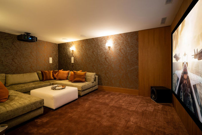 Image No.26-8 Bed House for sale