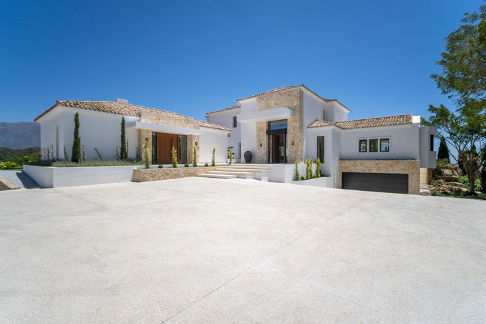 Image No.36-8 Bed House for sale