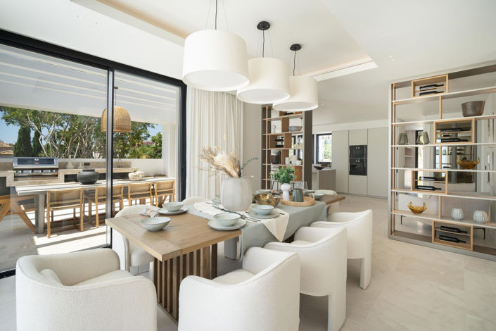 Image No.7-8 Bed House for sale