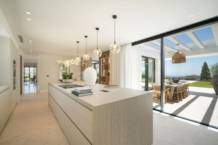 Image No.9-8 Bed House for sale