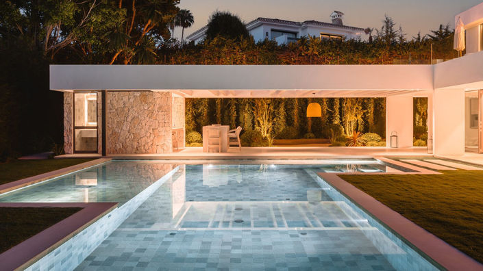 Image No.20-5 Bed House for sale