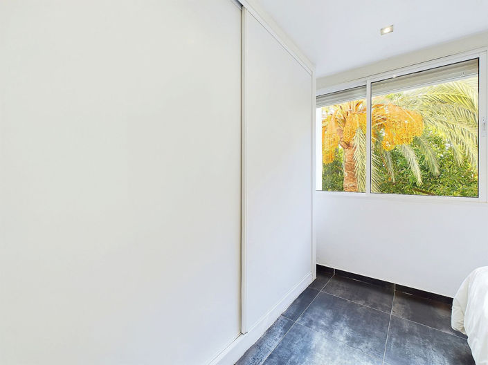 Image No.19-1 Bed Apartment for sale