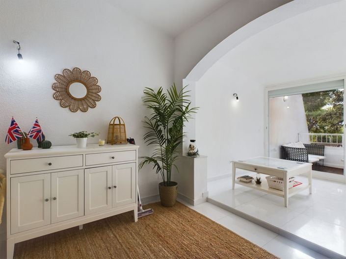 Image No.12-1 Bed Apartment for sale