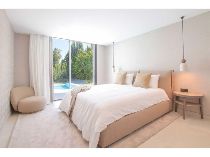 Image No.14-4 Bed House for sale