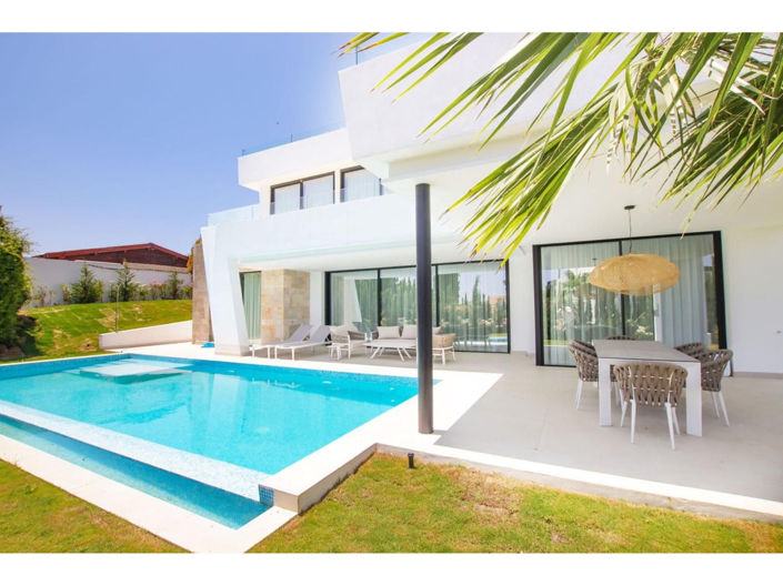 Image No.23-4 Bed House for sale