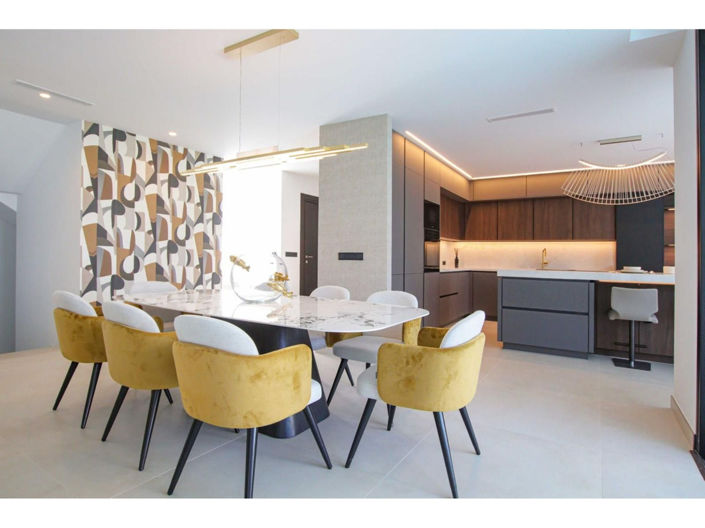 Image No.6-4 Bed House for sale