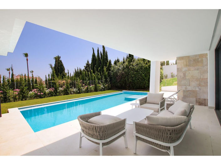 Image No.9-4 Bed House for sale