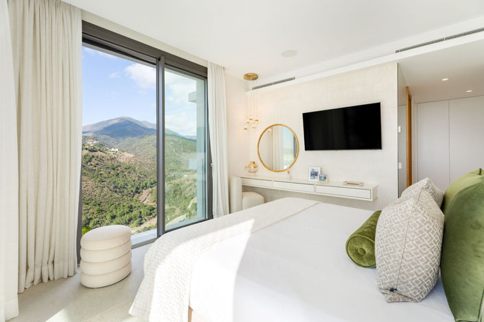 Image No.17-3 Bed Apartment for sale