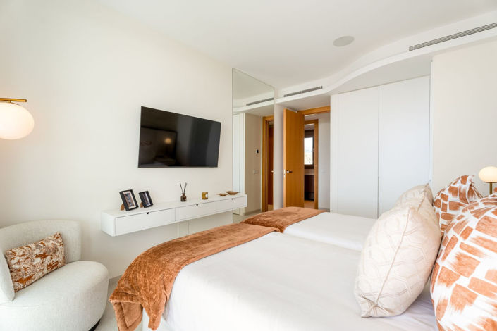Image No.21-3 Bed Apartment for sale