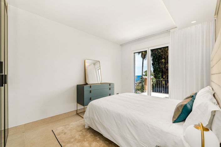 Image No.16-4 Bed House for sale