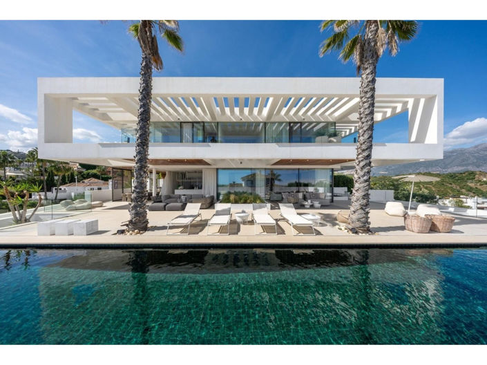 Image No.2-6 Bed House for sale