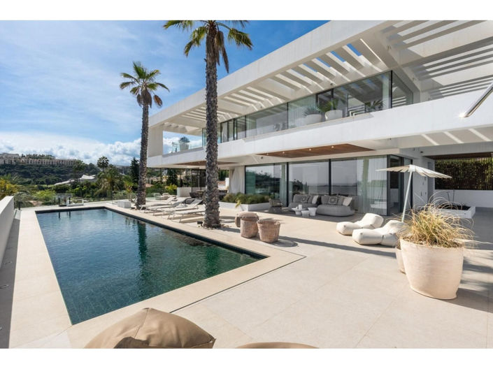 Image No.27-6 Bed House for sale