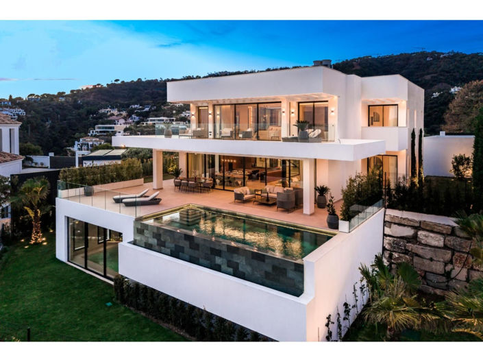 Image No.10-6 Bed House for sale