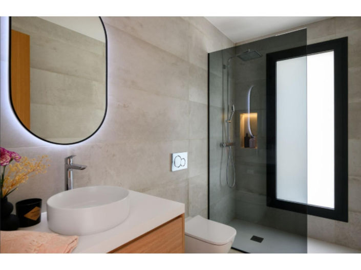 Image No.31-4 Bed House for sale