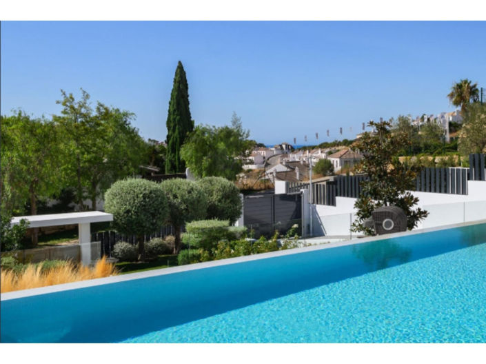 Image No.4-4 Bed House for sale