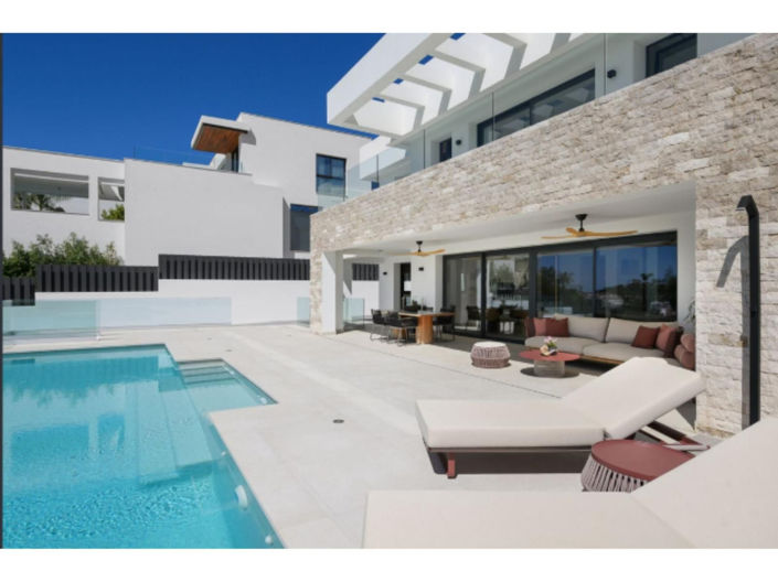 Image No.5-4 Bed House for sale