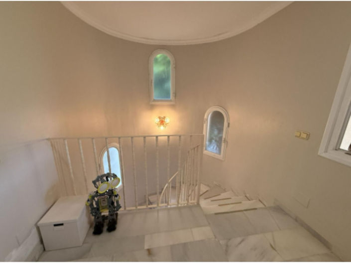 Image No.27-4 Bed House for sale