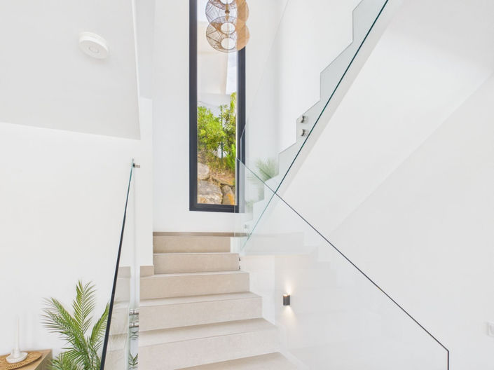 Image No.24-4 Bed House for sale