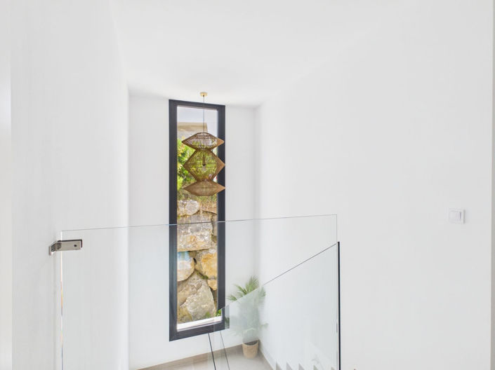 Image No.40-4 Bed House for sale