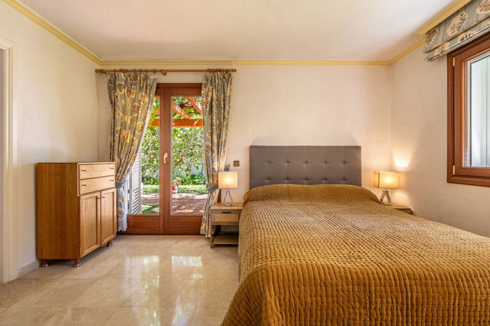 Image No.13-5 Bed House for sale