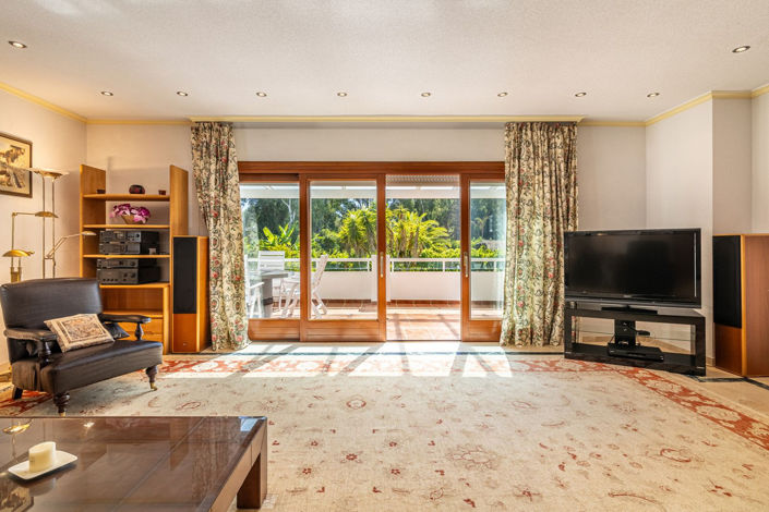 Image No.19-5 Bed House for sale