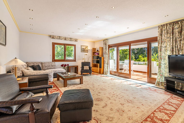 Image No.20-5 Bed House for sale