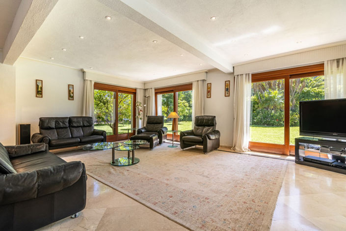 Image No.30-5 Bed House for sale
