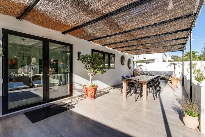 Image No.12-5 Bed House for sale